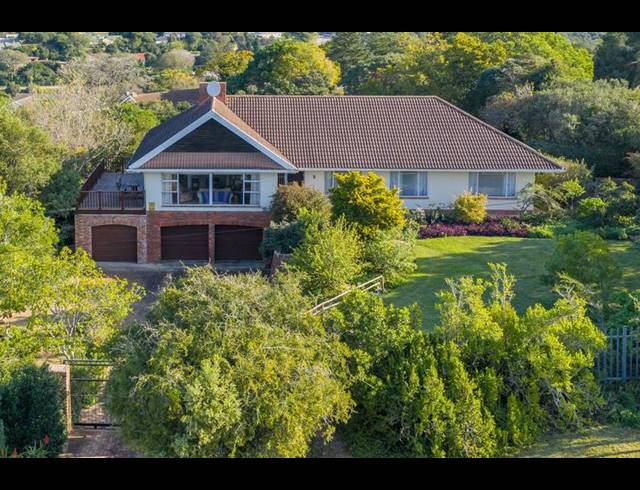 4 BEDROOM HOUSE FOR SALE IN OATLANDS NORTH
